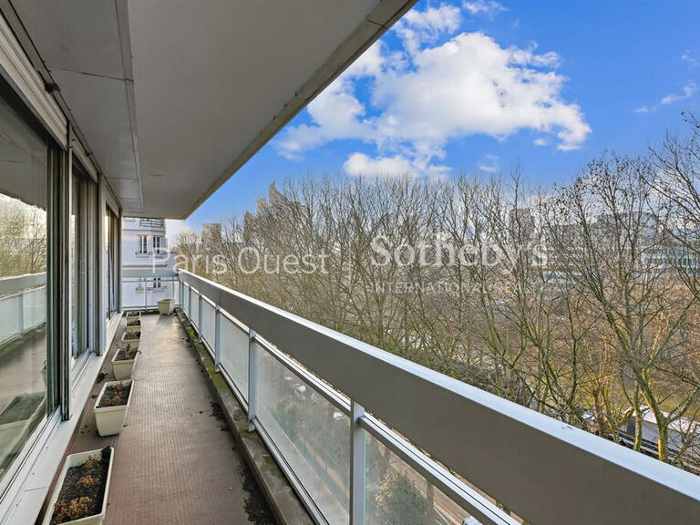 Apartment Neuilly-sur-Seine - 3 bedrooms - 123m²