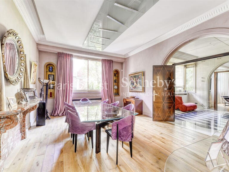 Mansion Neuilly-sur-Seine - 6 bedrooms - 335m²