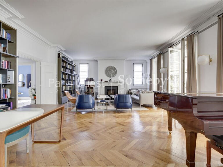 Hôtel particulier Neuilly-sur-Seine - 7 chambres - 881m²