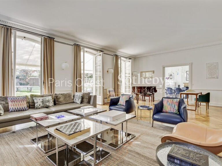 Mansion Neuilly-sur-Seine - 7 bedrooms - 881m²