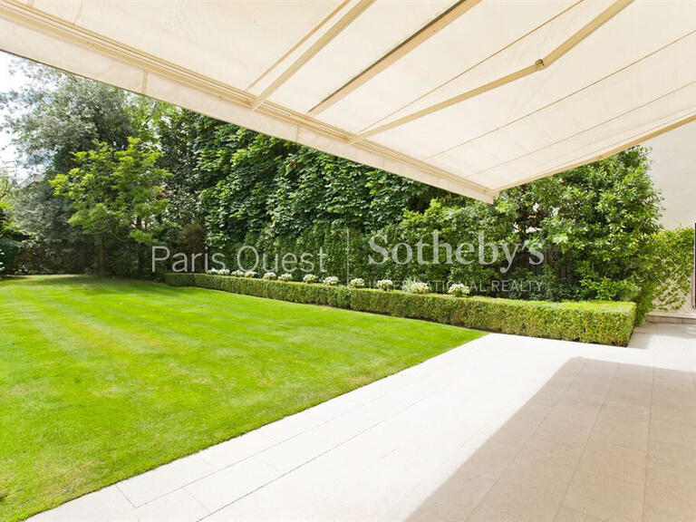 Mansion Neuilly-sur-Seine - 7 bedrooms - 881m²