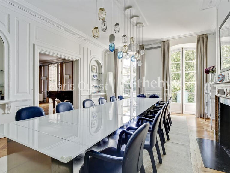 Mansion Neuilly-sur-Seine - 7 bedrooms - 881m²