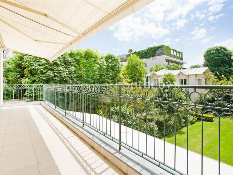 Mansion Neuilly-sur-Seine - 7 bedrooms - 881m²