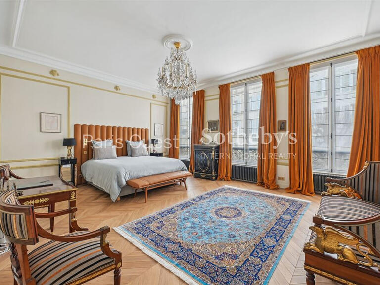 Hôtel particulier Neuilly-sur-Seine - 4 chambres - 330m²