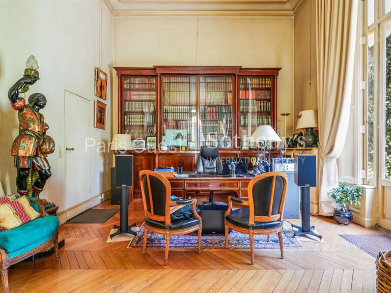 Hôtel particulier Neuilly-sur-Seine - 5 chambres - 426m²