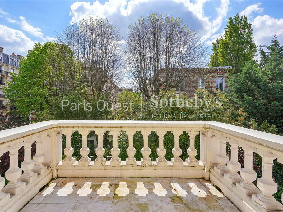 Mansion Neuilly-sur-Seine