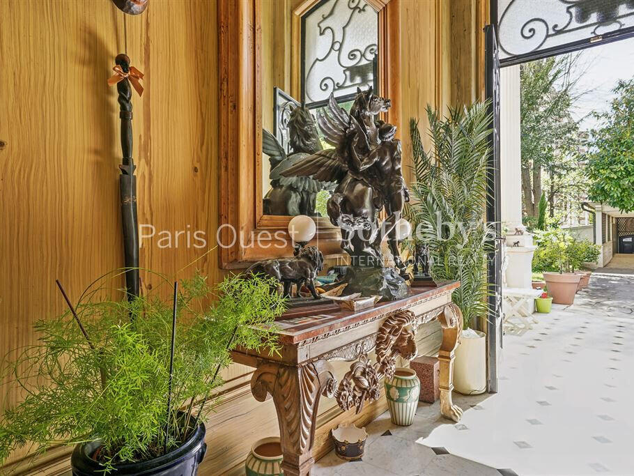 Mansion Neuilly-sur-Seine