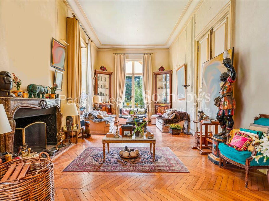 Mansion Neuilly-sur-Seine