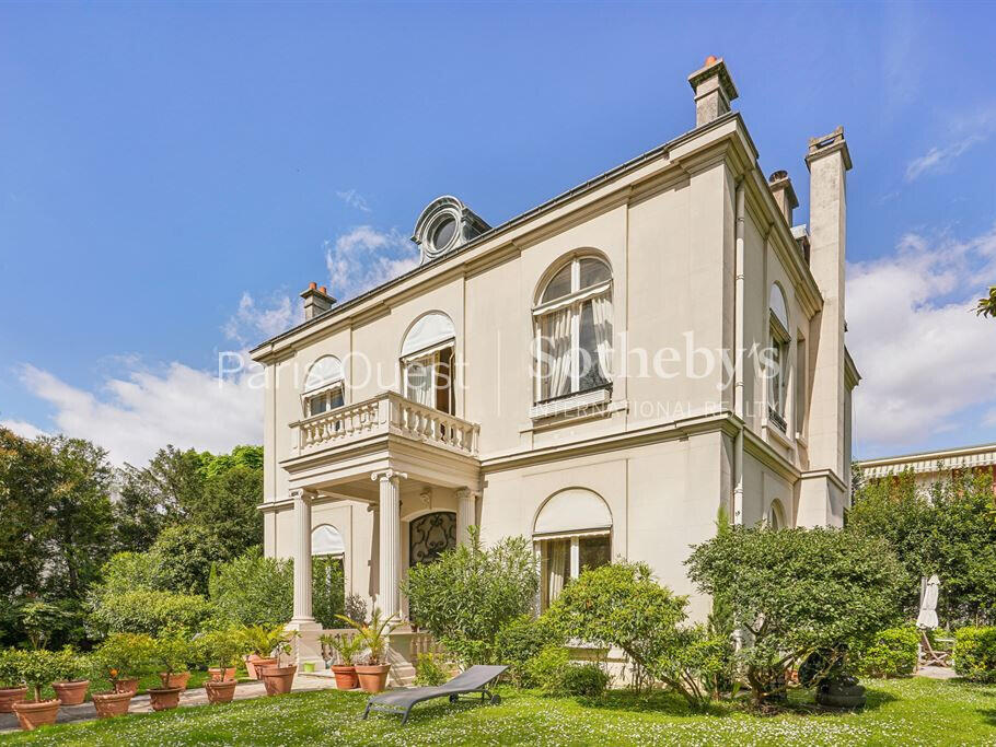 Mansion Neuilly-sur-Seine