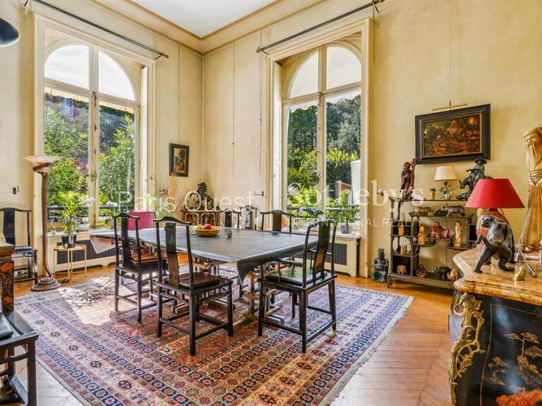 Mansion Neuilly-sur-Seine - 5 bedrooms - 426m²