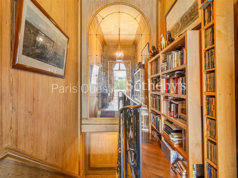 Mansion Neuilly-sur-Seine - 5 bedrooms - 426m²