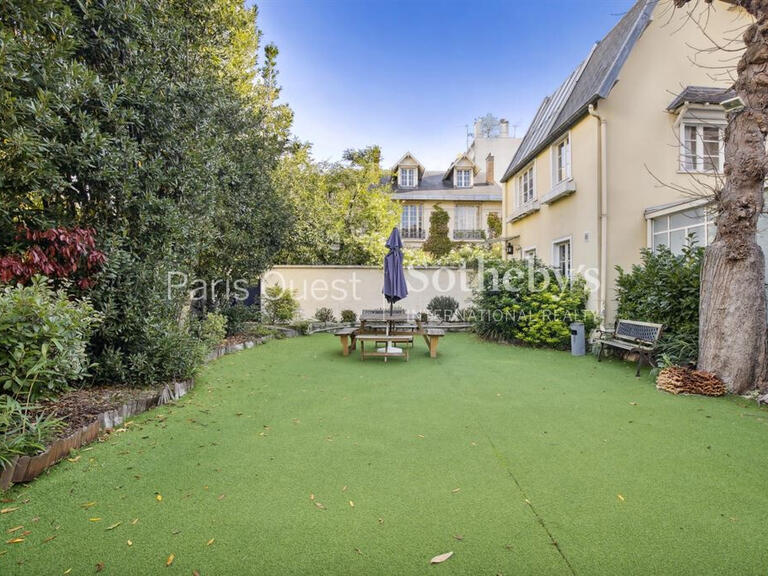 Maison Neuilly-sur-Seine - 6 chambres - 320m²