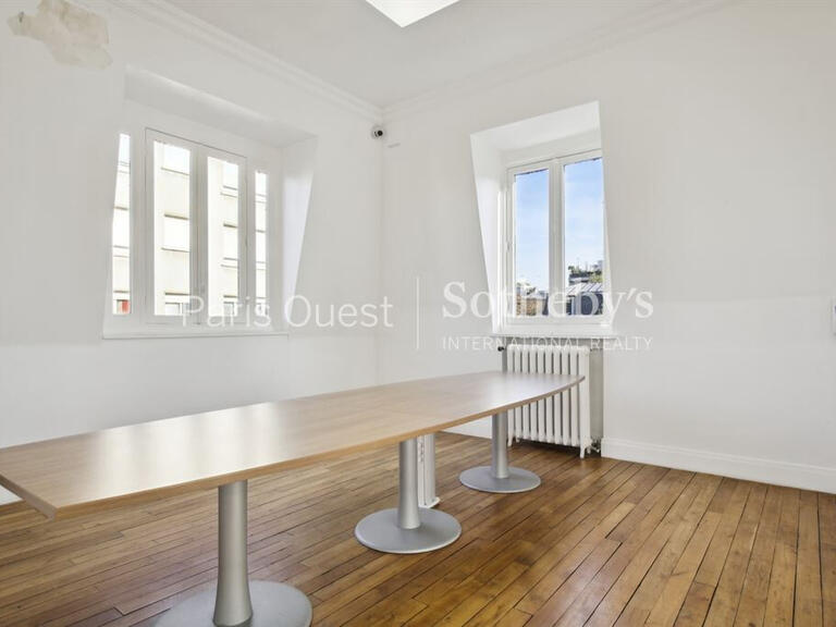 House Neuilly-sur-Seine - 6 bedrooms - 320m²