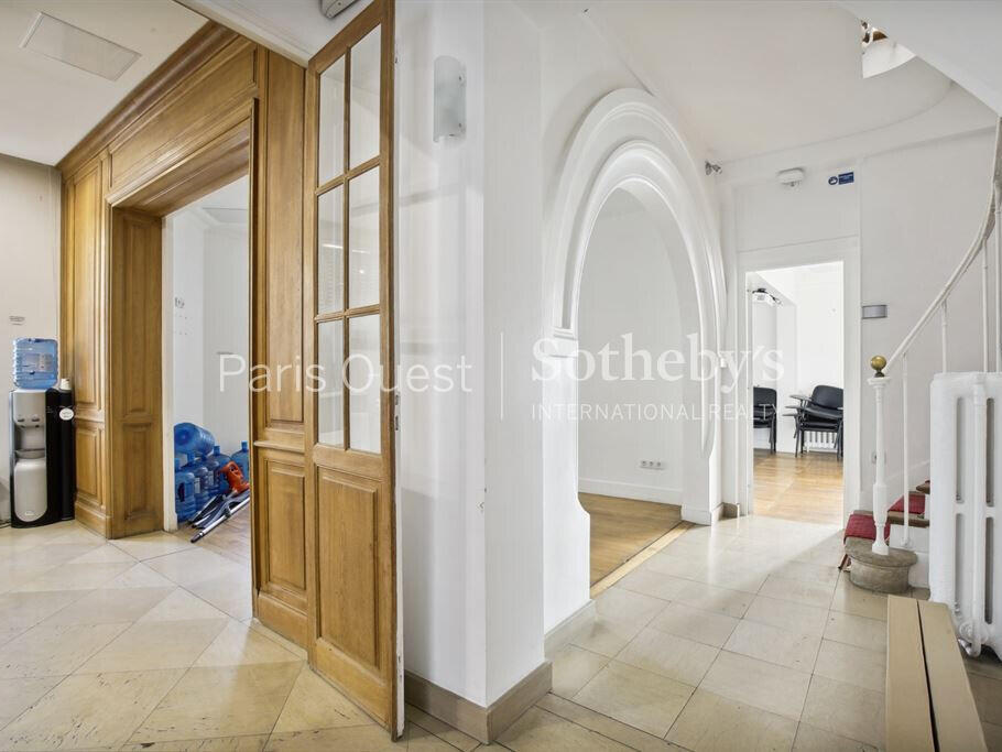 House Neuilly-sur-Seine