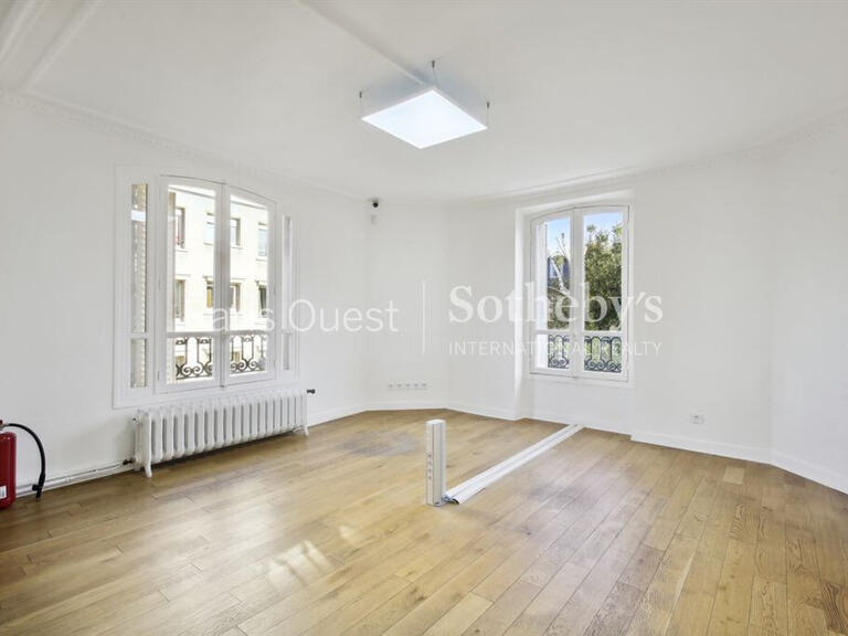 House Neuilly-sur-Seine - 6 bedrooms - 320m²