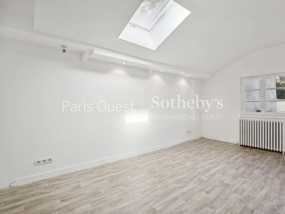 House Neuilly-sur-Seine