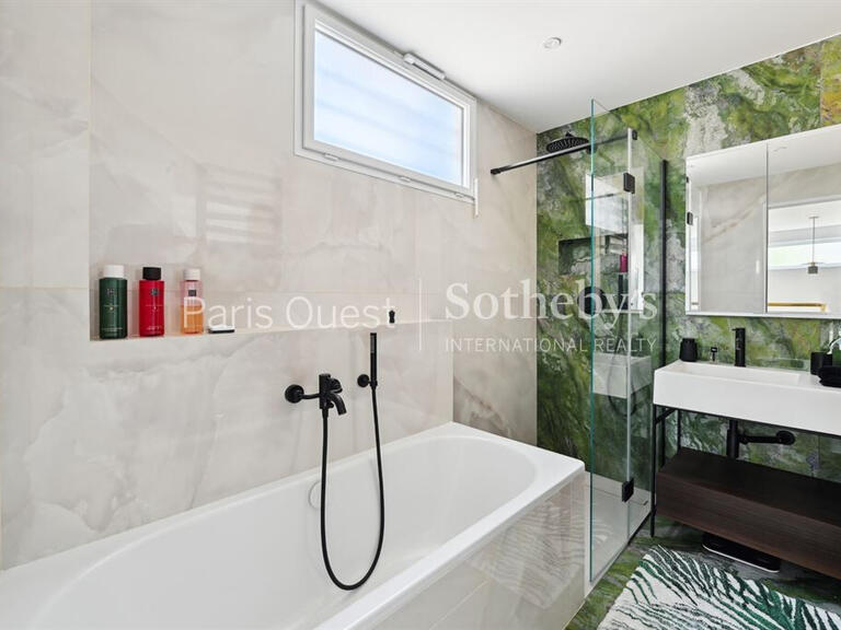 House Neuilly-sur-Seine - 7 bedrooms - 480m²