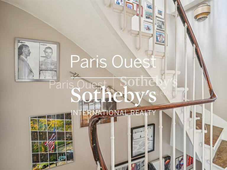 House Neuilly-sur-Seine - 5 bedrooms - 142m²