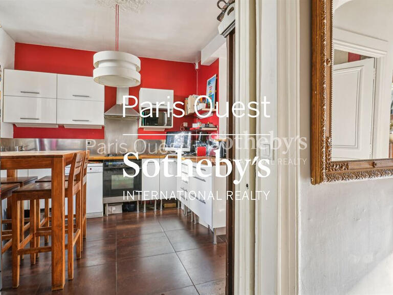 House Neuilly-sur-Seine - 5 bedrooms - 142m²