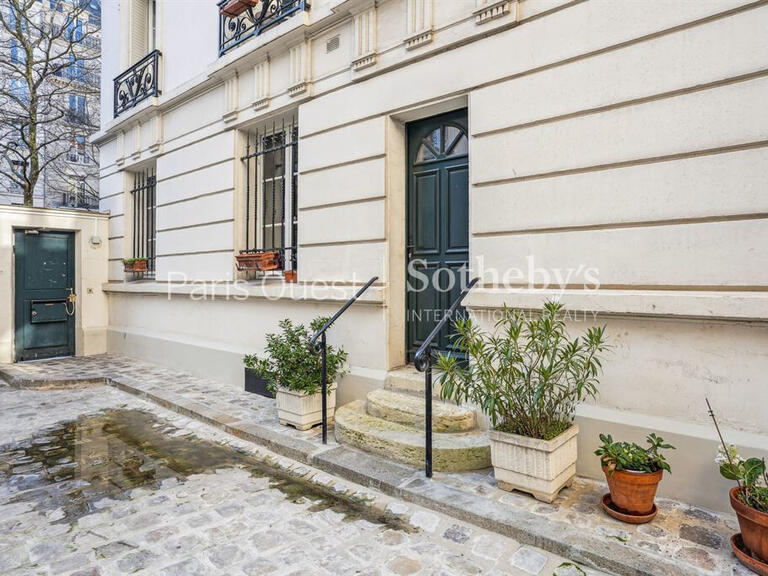 Maison Neuilly-sur-Seine - 3 chambres - 110m²