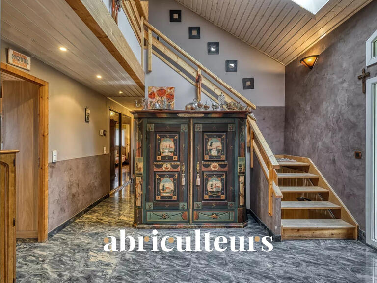 House Neuvecelle - 2 bedrooms - 280m²