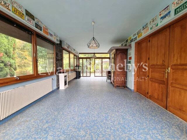 Property Neuvecelle - 3 bedrooms - 247m²