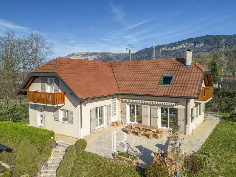 Maison Neydens - 5 chambres - 365m²