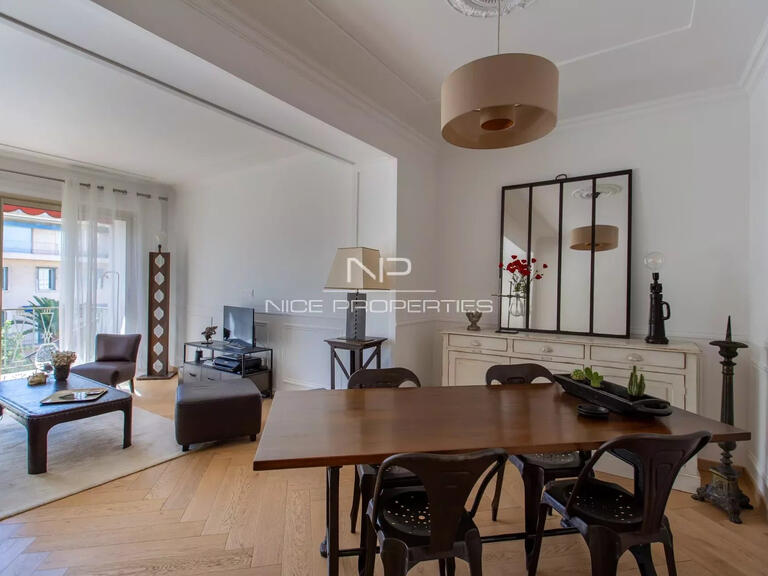 Appartement Nice - 1 chambre - 74m²