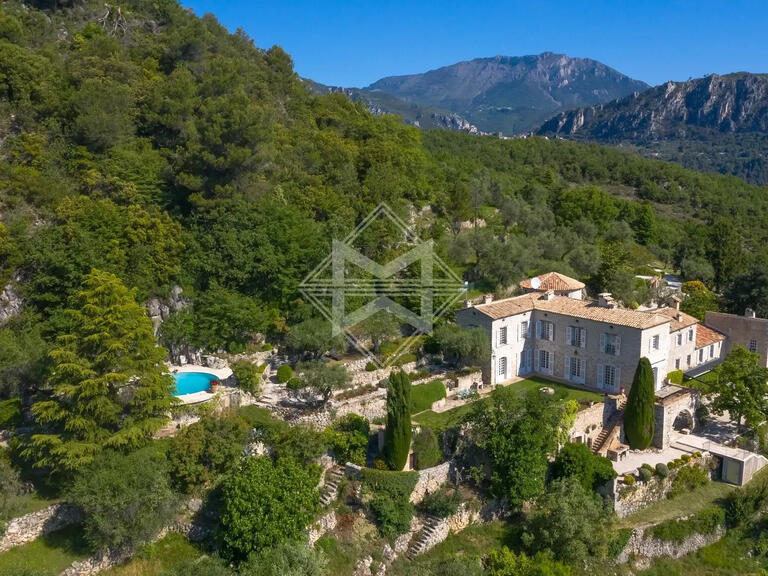 Castle Nice - 11 bedrooms - 567m²