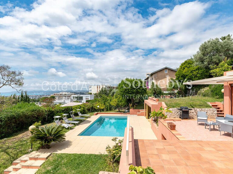 House Nice - 4 bedrooms - 237m²