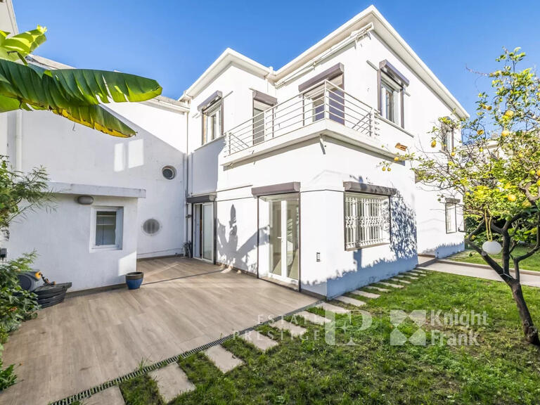 House Nice - 5 bedrooms - 130m²