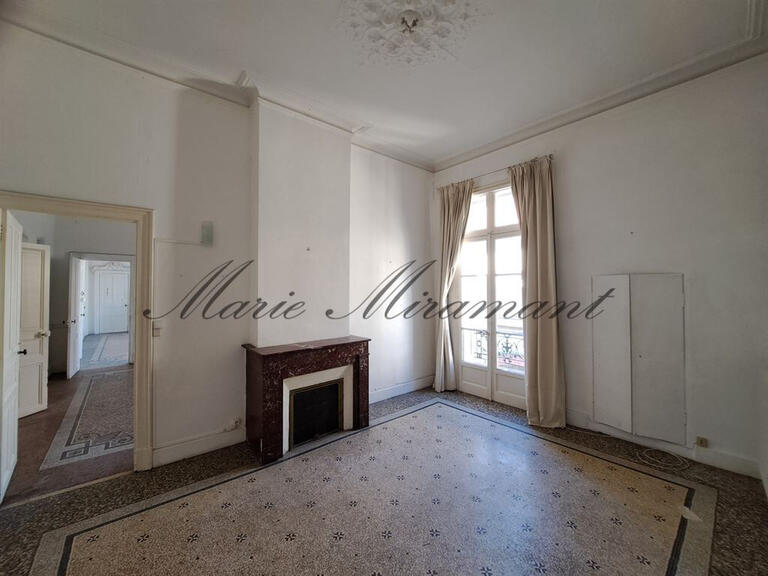 Mansion Nîmes - 11 bedrooms - 500m²