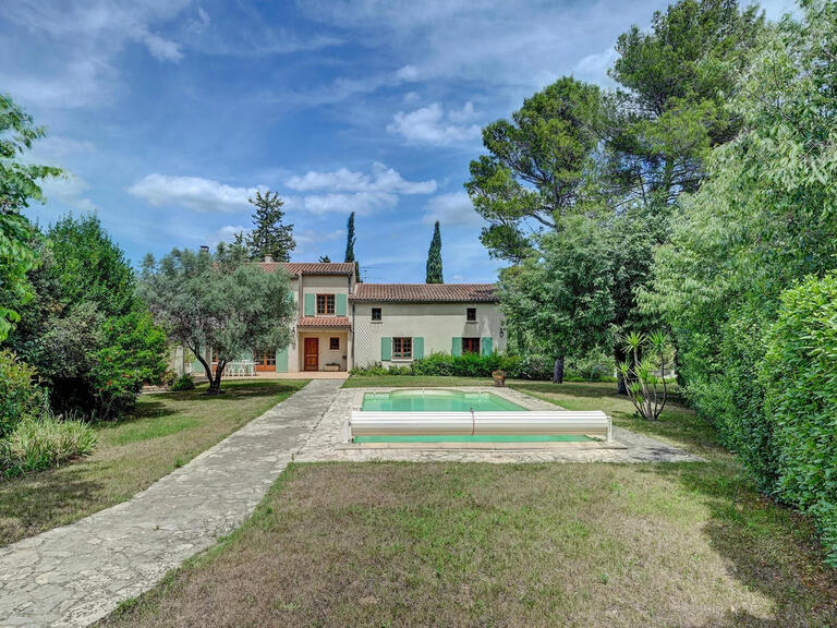 House Nîmes - 8 bedrooms - 338m²