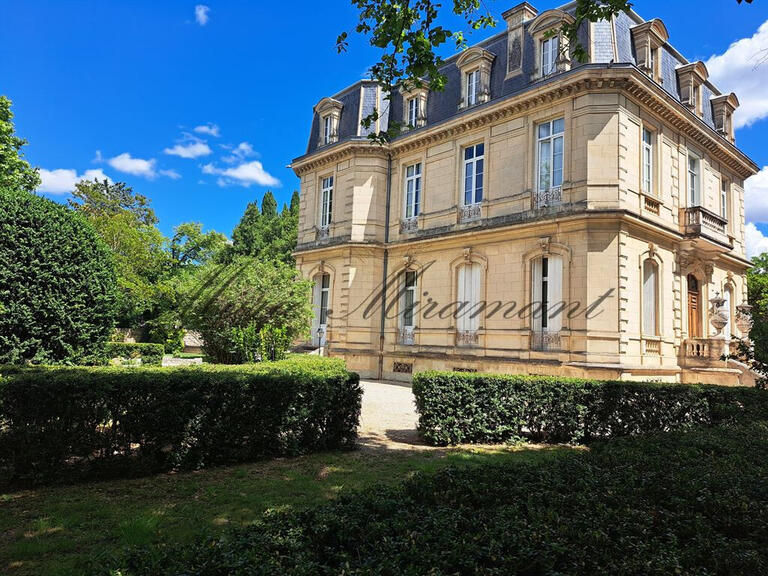 Maison Nîmes - 7 chambres - 550m²