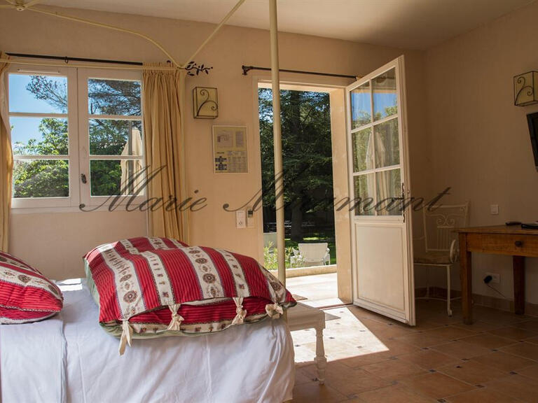 Property Nîmes - 25 bedrooms - 2700m²