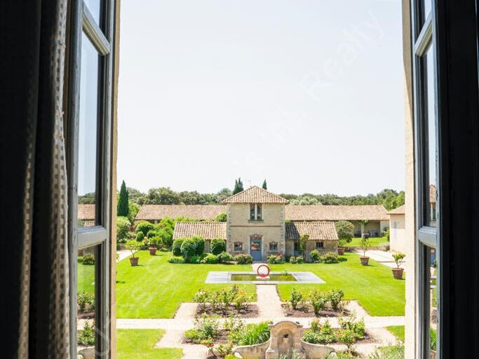 Property Nîmes - 14 bedrooms - 2000m²