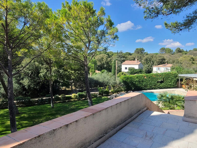 Villa Nîmes - 5 chambres - 261m²