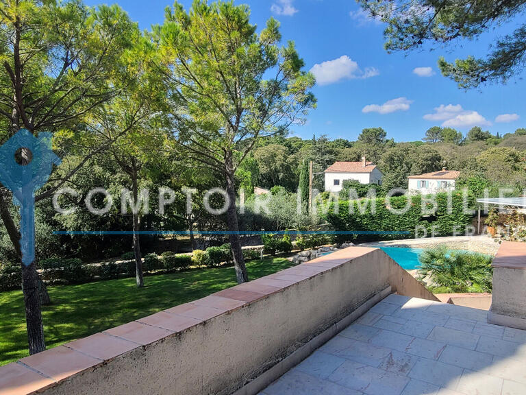 Villa Nîmes - 5 chambres - 261m²