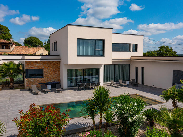 Villa Nîmes - 3 chambres - 303m²