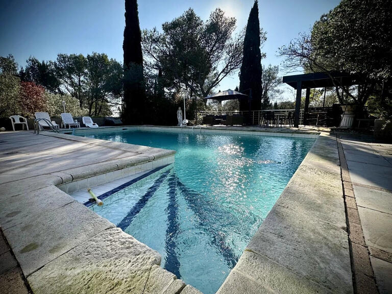 Villa Nîmes - 5 bedrooms - 245m²