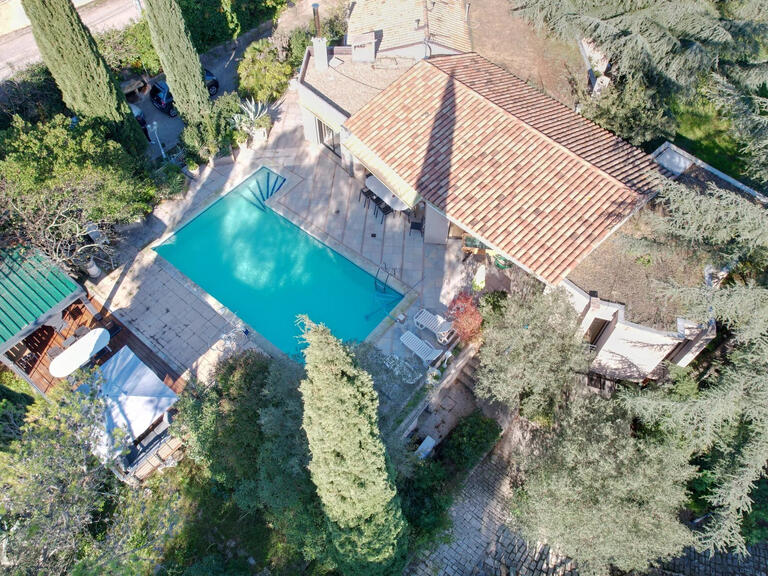 Villa Nîmes - 5 bedrooms - 245m²