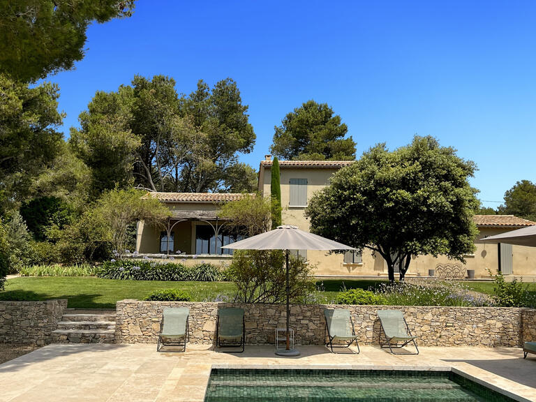 Villa Nîmes - 5 bedrooms - 222m²