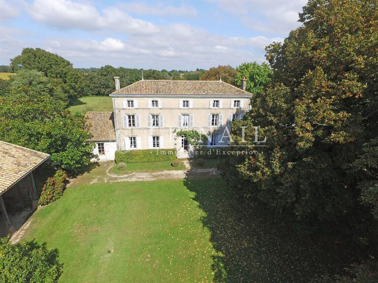 Property Niort - 10 bedrooms - 360m²