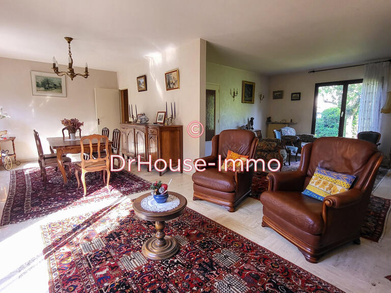 Villa Noisy-le-Roi - 4 bedrooms - 174m²