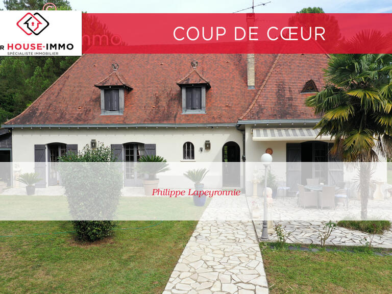 Villa Notre-Dame-de-Sanilhac - 6 chambres - 210m²