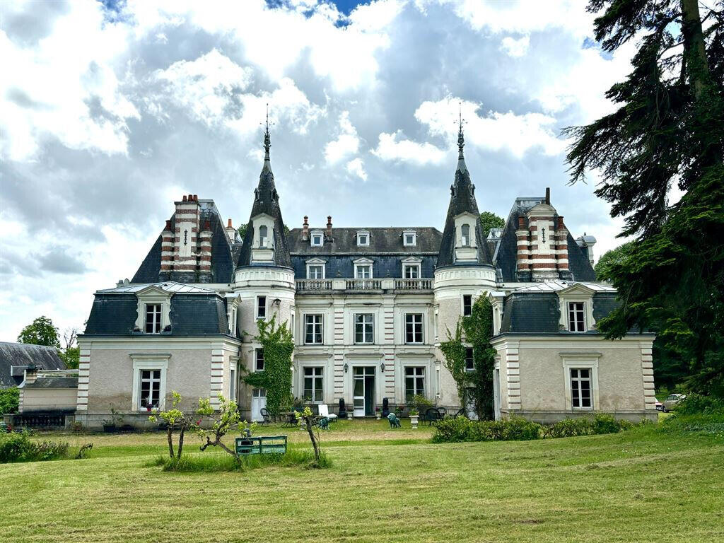 Castle Nouzilly