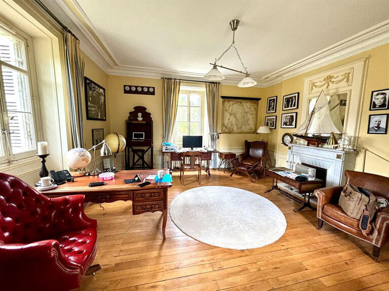 Vente Château Nouzilly - 5 chambres