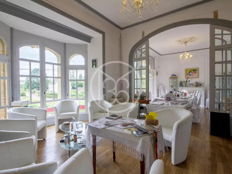 Manor Noyal-Pontivy - 8 bedrooms - 338m²