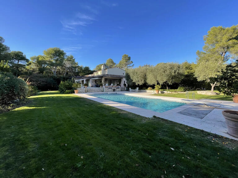 Villa Opio - 9 bedrooms - 330m²