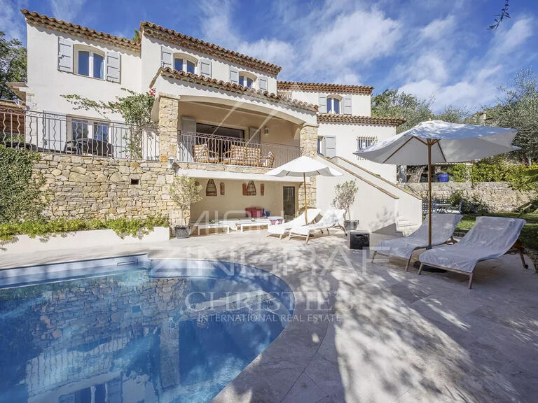 Villa Opio - 5 bedrooms - 244m²